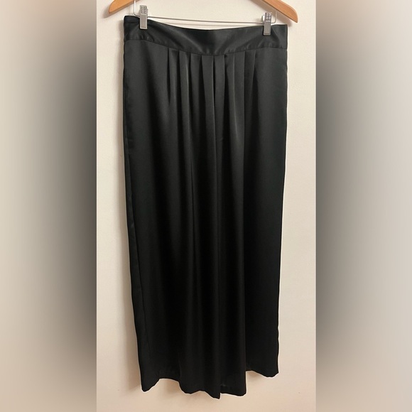 Marc Allan Pants - VINTAGE Marc Allan Satin Finish Wide Leg Palazzo Pants Black 10